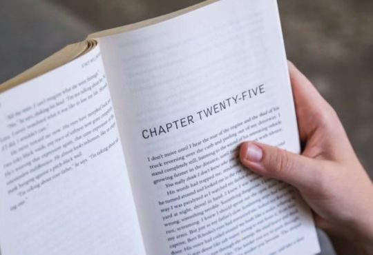2 Powerful Book Trends 2025: Joyful Escape or Growth